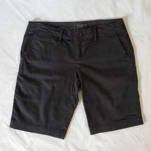 Sanctuary Black Low-Rise Bermuda Shorts 9" inseam - size 26